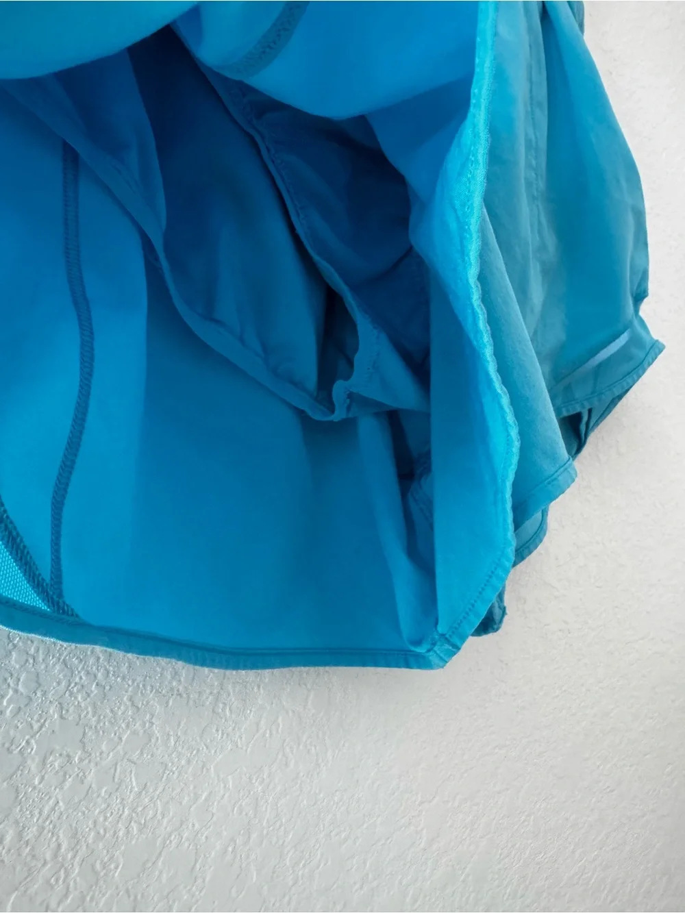 Lululemon Hotty-Hot High-Rise Lined Shorts 4” Bright Turquoise Blue